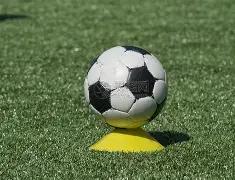 谭咏麟,岁球场踢球,引热议,大发彩票,购彩大厅,大发快三网站,大发彩票邀请码,大发彩票邀请码注